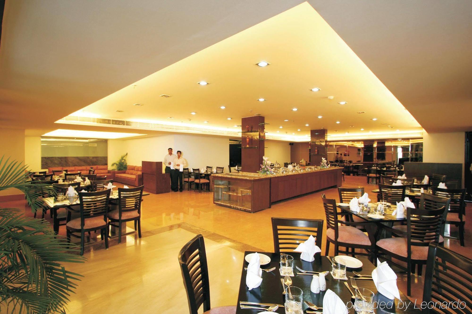Taurus Sarovar Portico Νέο Δελχί Εστιατόριο φωτογραφία