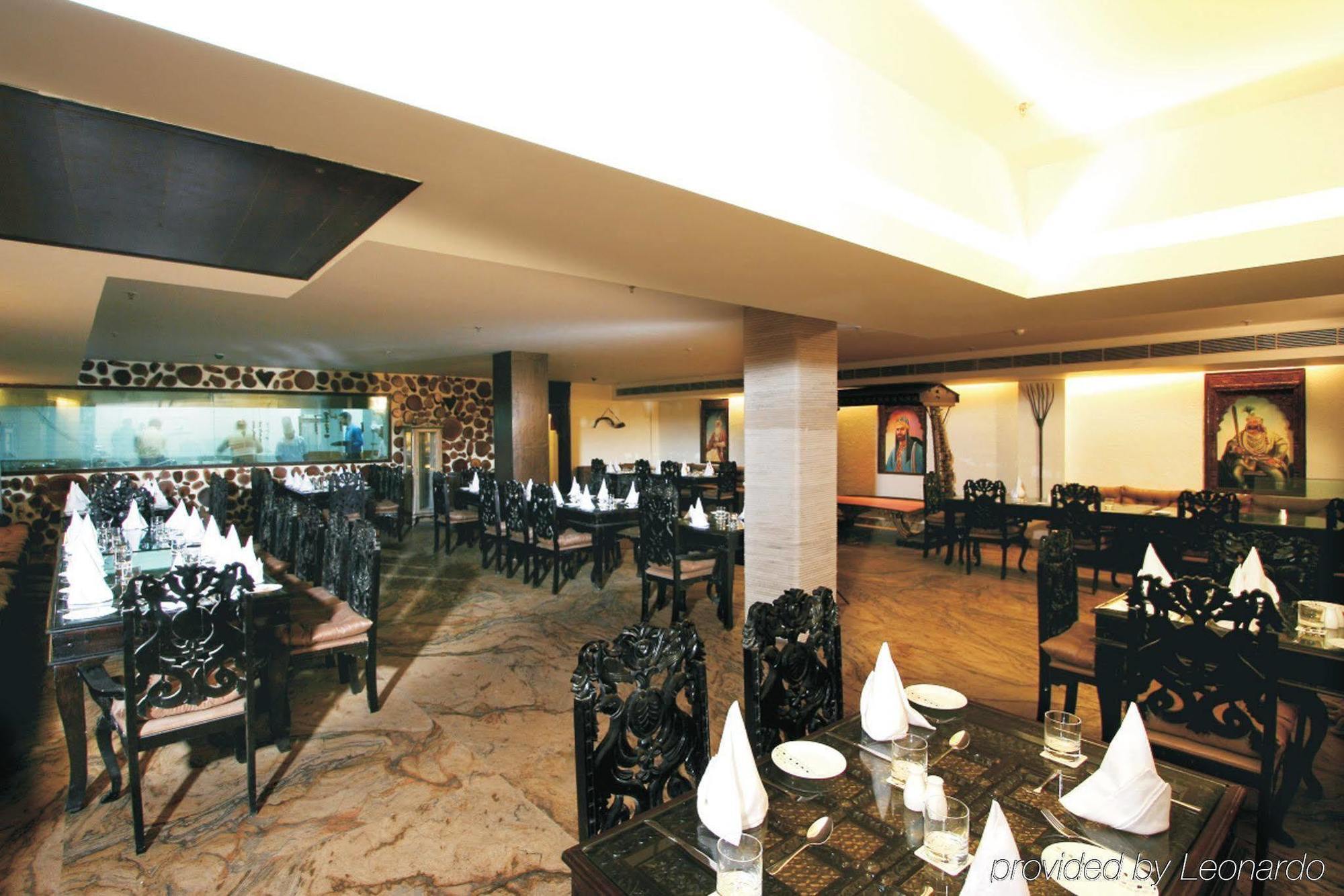 Taurus Sarovar Portico Νέο Δελχί Εστιατόριο φωτογραφία